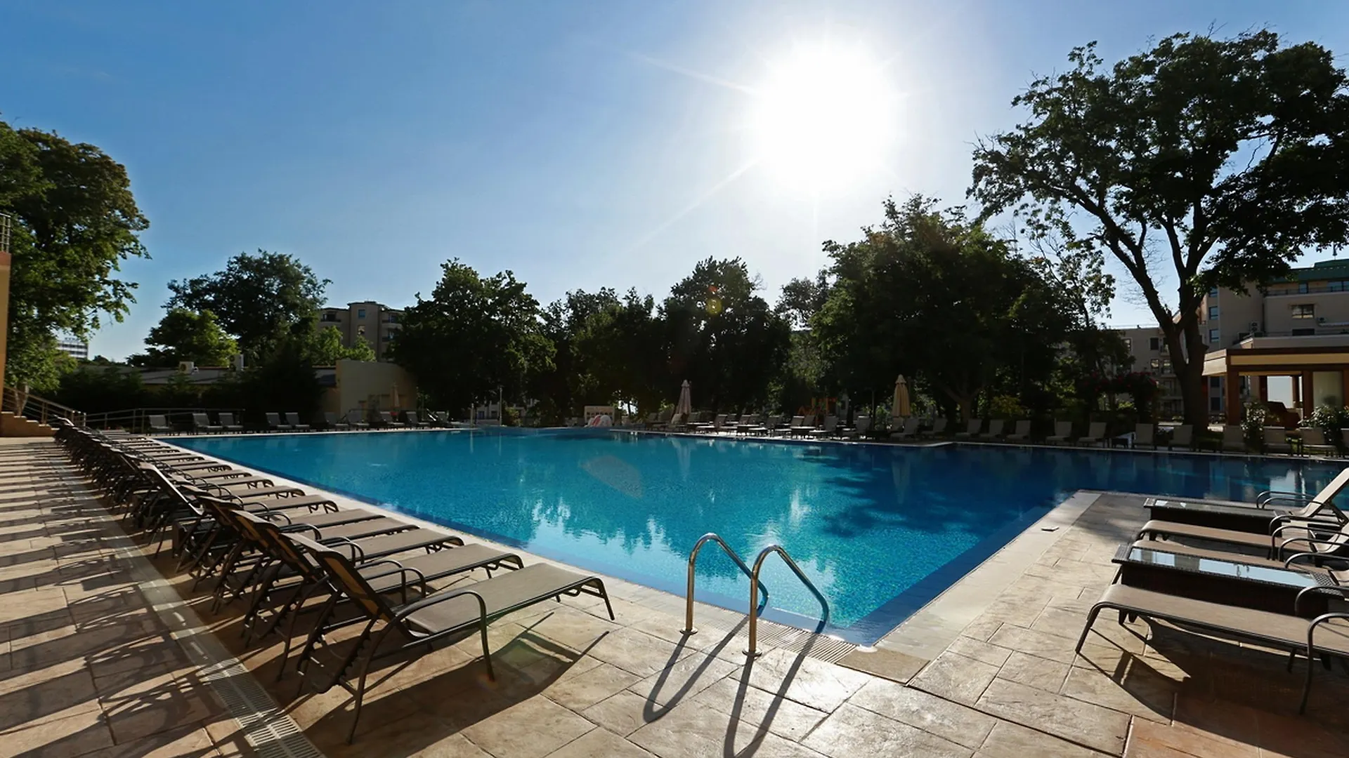 3- Room Apartment In Golden Line Golden Sands
